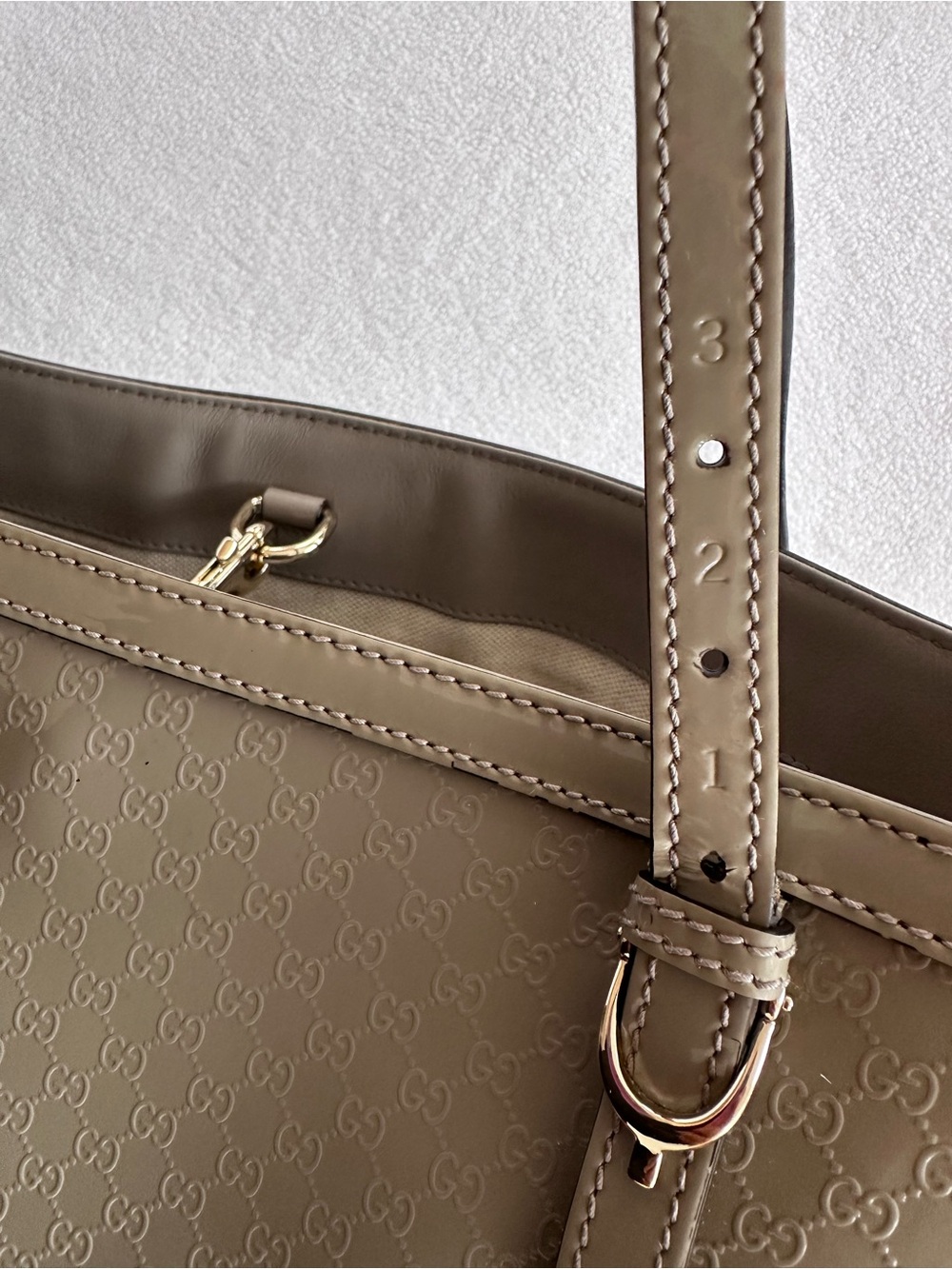 Gucci Patent Monogram Tote in Taupe - Picture 3 of 8